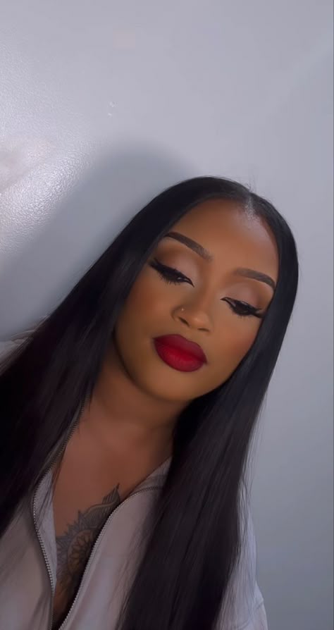 Natural Glam Makeup Black Women Red Lip, Rich Off Makeup, Natural Beat With Red Lips Black Women, Holiday Makeup Black Women, Soft Glam With Red Lip Black Women, Natural Makeup With Red Lipstick, Classy Makeup Black Women, Soft Red Lip Makeup Look, Red Lip Looks Black Women