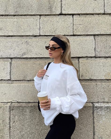 Jess Hunt on Instagram: “Good morning ☕️” Cloth Headbands, Jess Hunt, Gymwear Outfits, Looks Pinterest, Headband Outfit, Uni Outfits, Stylish Summer Outfits, Head Bands, Minimal Outfit