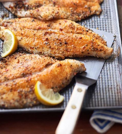 Cajun Fish Recipes, Cajun Catfish, Grilled Catfish, Baked Catfish, Catfish Recipe, Catfish Recipes, Cajun Cooking, Creole Recipes, Baked Fish