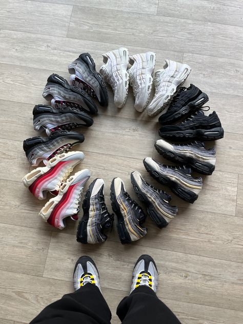 Anatomy Of Air 95 Outfit, Air Max 95 Outfit Men, Airmax 95s, Air Max 97 Outfit, Airmax 95, Uk Streetwear, Guys Fashion Casual, Trendy Shoes Sneakers, Streetwear Inspo