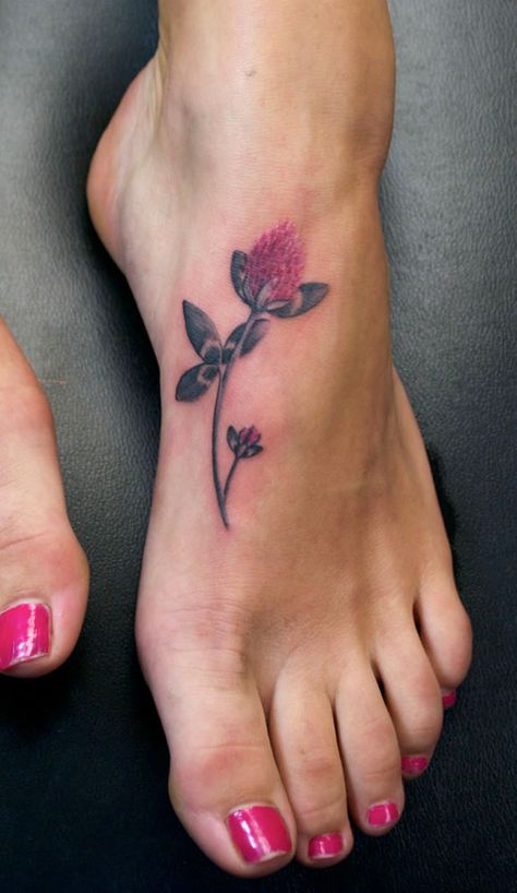 Red Clover Tattoo - placement, i like ho it curves naturally with her foot Red Clover Tattoo, Tattoo Chart, Crimson And Clover, Crimson Clover, Clover Tattoo, Tattoo Red, Clover Tattoos, Red Clover, Botanical Tattoo