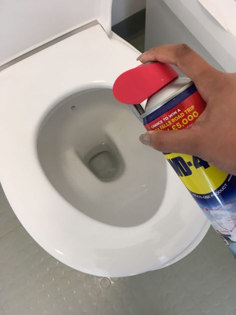 Check out WD-40 Life hacks! Your chance to share your hacks and tips with the WD-40 community! WD-40 Cleans toilet bowls with ease! Wd 40 Uses, Toilet Stains, Clean Toilet Bowl, Hard Water Stain Remover, Wd 40, Hard Water Stains, Toilet Bowls, Living Magazine, Tea Stains