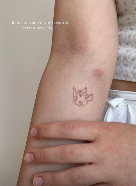 Teapot Tattoo, Aesthetic Tattoo Ideas, Feminine Skull Tattoos, 20 Aesthetic, Small Girly Tattoos, Funky Tattoos, Unique Tattoo Ideas, Coffee Tattoos, Tattoo Now