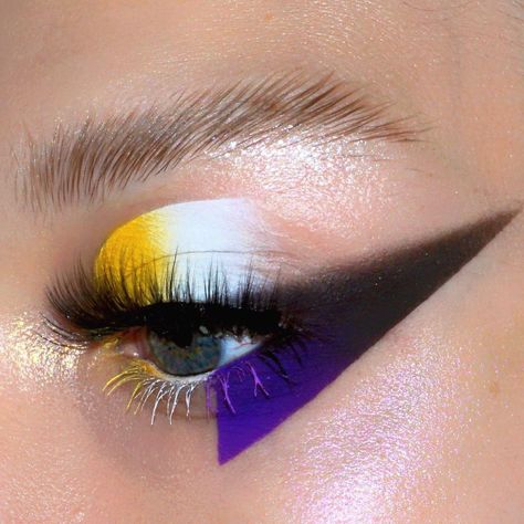 Funky Makeup, Non Binary Pride, Punk Makeup, Makeup Drawing, Sugarpill Cosmetics, Pride Makeup, Face Art Makeup, Magical Makeup, Chic Makeup