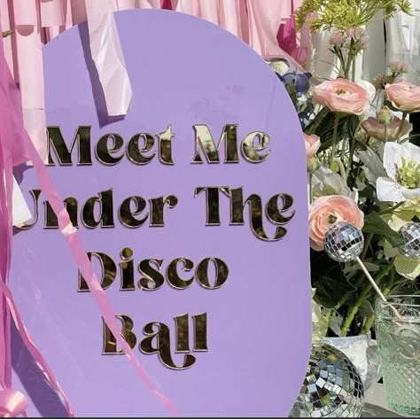 Pastel Disco Wedding, Disco Ball Ideas, 30th Decorations, Electric Wedding, Disco Themed Wedding, Retro Wedding Theme, Edgy Bridal, Elopement Party, Disco Wedding