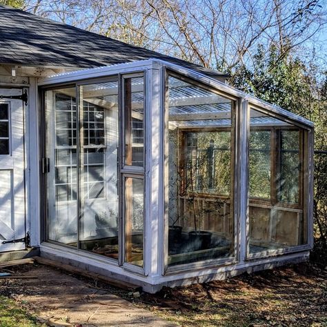 Door Greenhouse, Garden Beginner, Window Greenhouse, Spring Gardening, Build A Greenhouse, Vegetable Garden For Beginners, Building Front, Front Landscaping, Sliding Glass Doors