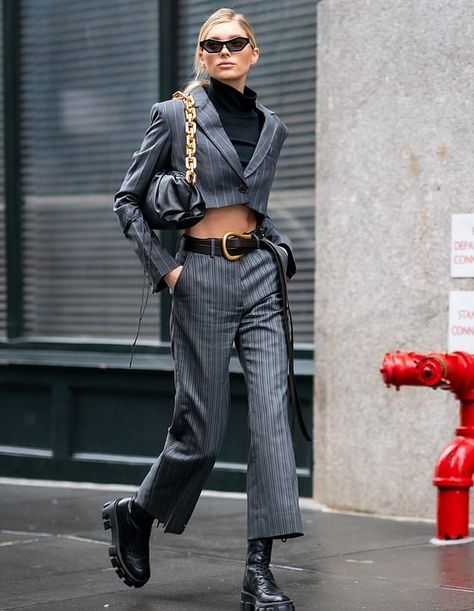 Elsa Hosk Street Style in a Square Black Leather Mid Calf Boots Out And About in New York, Autumn Winter 2020. Elsa Hosk Street Style, Mode Dope, Look 80s, Models Off Duty Style, Nyfw Street Style, Elsa Hosk, Looks Street Style, Autumn Street Style, Emily Ratajkowski