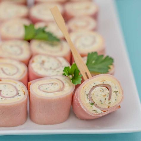 Ham Roll Ups, Cheese Roll Ups, Low Carb Appetizer, Ham Rolls, Cheese Roll, Cream Cheese Rolls, Roll Ups Recipes, Soup Appetizers, Low Carb Appetizers