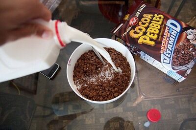 food, milk, and cereal image Pebbles Aesthetic, Coco Pebbles, Cocoa Pebbles, Pebbles Cereal, Best Cereal, Easy Eat, Incredible Edibles, Photography Food, Breakfast Treats