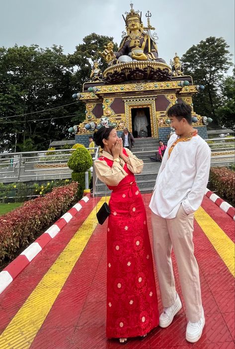 Tibetan Traditional Dress, Tibetan Dress Traditional, Chupa Tibetan Dress, Nepali Dress Traditional, Chuba Dress, Bakhu Dress, Nepali Wedding Dress, Tibetan Wedding, Tibetan Chupa