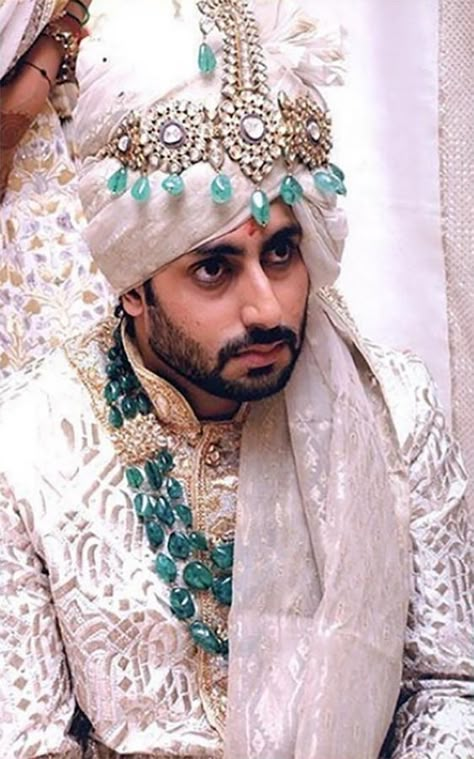 Jems Bond, Rajputana Dress, Groom Wedding Jewellery, Jadau Jwellery, Groom Jewelry, Abhishek Bachchan, Rajasthani Dress, Groom Dress Men, Bridal Sari