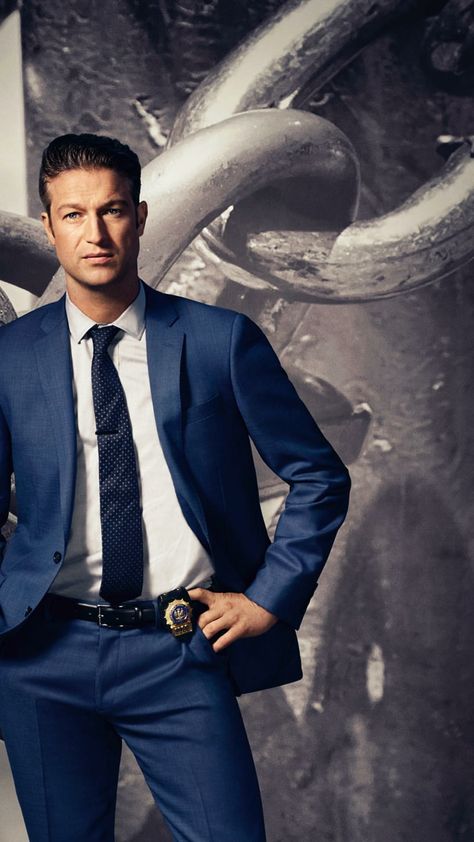 Hot Men In Suit, Carisi Svu, Suit Reference, Peter Scanavino, Sonny Carisi, Suit Art, Man In Suit, Best Indian Wedding Dresses, Law And Order: Special Victims Unit