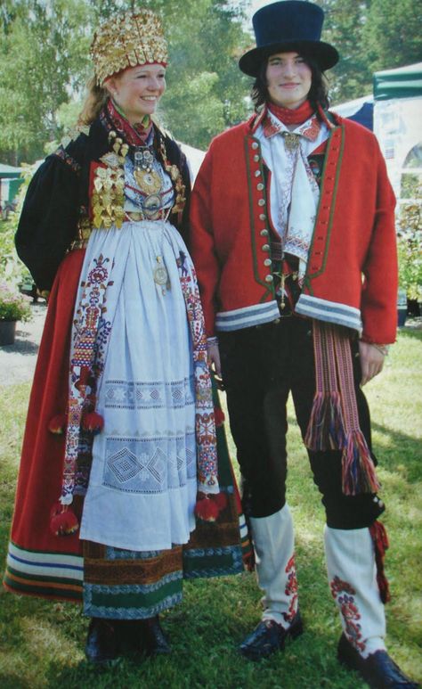 Traditional Sicilian Dress Norwegian Clothing, Costumes Around The World, Folk Clothing, Folk Design, Baltic States, National Costume, National Dress, European Culture, Wedding Costumes