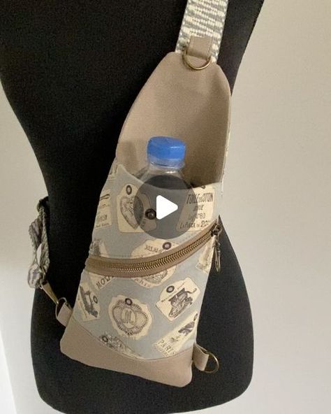 Katie Tedeschini on Instagram: "Can it fit a water bottle? Swipe to see!! The #minitravelerpouch  pattern by @kandoucrafts is such a clever pattern. I have 2 more in the works….. then I must focus!  #slingbag #bagmaker #sewistofinstagram" Bottle Sling Diy, Water Bottle Bag Diy, Water Bottle Carrier Diy Free Pattern, Water Bottle Bag Sewing Pattern, Bottle Bag Sewing Pattern, Diy Water Bottle, Bottle Sling, Holster Bag, Water Bottle Carrier