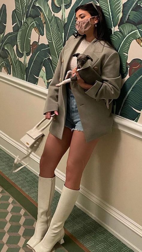 Kylie Kardashian Outfits, Kylie Jenner Dress Outfits, Kylie Jenner Summer Outfits, Kylie Jenner Outfits Casual, Kylie Jenner Dress, Everday Style, Classy Business Outfits, Outfits For Mexico, Kylie Jenner Lipstick