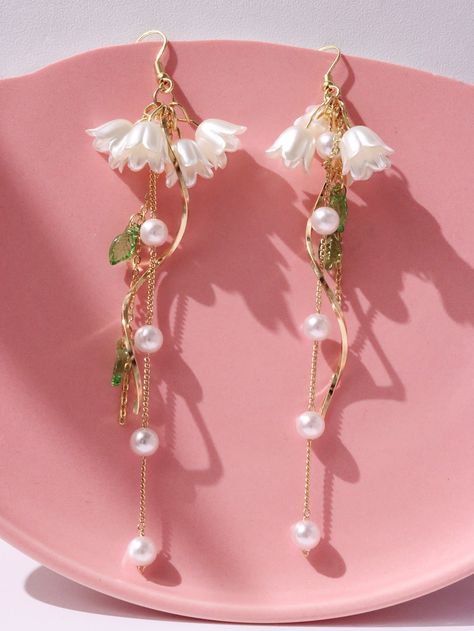 Anting Manik, Pearl Decor, Watches Women Fashion, Fancy Jewelry, Dream Jewelry, Pearl Color, Pretty Jewellery, Pearl Drop Earrings, Cute Earrings