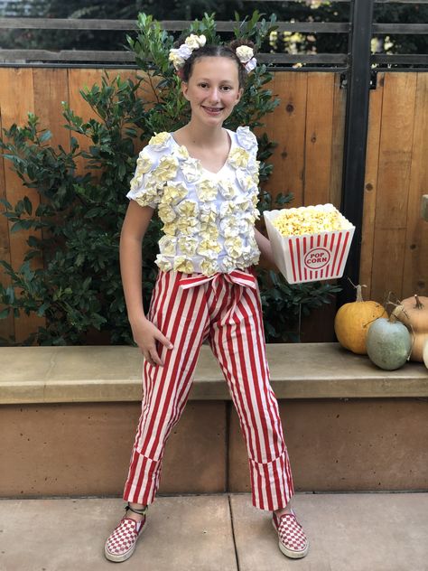 Popcorn Outfit, Diy Popcorn Costume, Popcorn Costume Diy, Popcorn Costume, Mom Halloween Costumes, Diy Popcorn, Handmade Halloween Costumes, Kids Carnival, Food Costumes