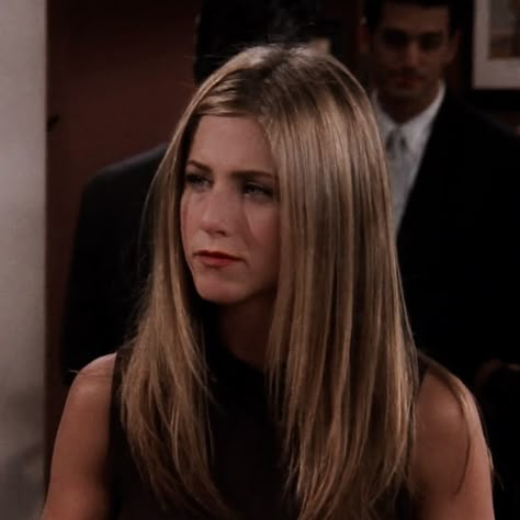 season 5 icon Rachel Season 5 Hair, Rachel Green Hair Season 5 Friends, Rachel Green Season 5 Hair, Rachel Haircut Friends, Jen Aniston Hair, Jennifer Aniston Hair Color, Jennifer Anniston Style, Rachel Green Hair, Aniston Hair