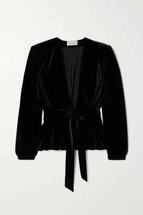 Color Combinations For Clothes, Halterneck Top, Black Inspiration, Black Jackets, Strong Shoulders, Jackets Women, Alexandre Vauthier, Thierry Mugler, Designer Blouses