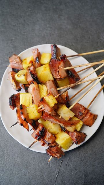 CheatMeats BBQ & Grill Experts on Instagram: "Christmas Ham Skewers 🍖 Looking to spice up your leftovers this festive season? Why not give these BBQ skewers a go with a Hawaiian twist 🤗 Written recipe below ⬇️ - Cut a fresh pineapple into cubes - Slice cold Christmas ham into cubes - Slide the ham and pineapple on to water soaked skewers - Drizzle with spicy chilli honey - Place in the BBQ or Grill set to high and allow to cook for 10 minutes or until caramelised - Remove and place on a serving plate - Drizzle again lightly with chilli honey and serve 🤗 #cheatmeats #linleyvalleypork #christmasham #christmasleftovers #hawaiinpizza #pineapple #pork #aussiepork #australianpork #bbq #grill #weberq #barbecue #bbqrecipes #boxingday" Ham Skewers, Christmas Bbq, Ham And Pineapple, Chilli Honey, Spicy Chilli, Christmas Leftovers, Cold Christmas, Pineapple Pork, Bbq Skewers