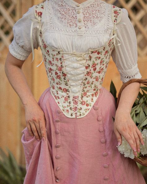 Excited to share this item from my #etsy shop: Cottagecore hobbit style reversible corset - peasant bodice - front lace stays - 18th century inspired corset #fairycore #vintageinspired #cottagecore #corset #stays #corsettop #18thcentury #romantic #natalisadesigns 18th Century Inspired Fashion, Spring Cotton Corset With Boned Bodice, Front Lacing Stays, Cottagecore Corset, Spring Vintage Corset With Boned Bodice, Reversible Corset, 18th Century Fashion Peasant, 18th Century Corset Pattern, Cottagecore Corset Pattern