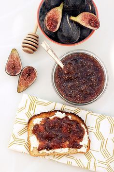 Fig Honey Jam – Gluten-free   Refined Sugar-Free // @tastyyummies // www.tasty-yummies.com Fig Honey Jam, Honey Jam, Buzzfeed Tasty, Fig Recipes, Tasty Videos, Fig Jam, Jam Recipes, Yummy Eats, Refined Sugar Free