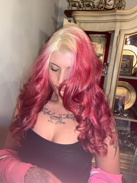 Red Roots Pink Ends Hair, Pink Roots Red Hair, Blonde Roots Pink Hair, Blonde Roots Pink Ends, Red Hair With Blonde Roots, Blonde Roots Red Hair, Blonde And Bright Red Hair, Red Hair Blonde Roots, Blonde Hair Red Roots