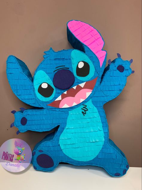 Stitch Pinata, Stitch Decoration, Lilo And Stitch Merchandise, Stitch Birthday, Piñata Ideas, Stitch Stuff, Diy Pinata, Harry Potter Birthday, 11th Birthday