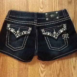 Miss me jeans Miss Me Jean Shorts, Bedazzled Shorts, Mcbling Jeans, Miss Mes, Rock Revival Shorts, Trashy Outfits, Designer Jeans For Women, Miss Me Shorts, Cute Jeans