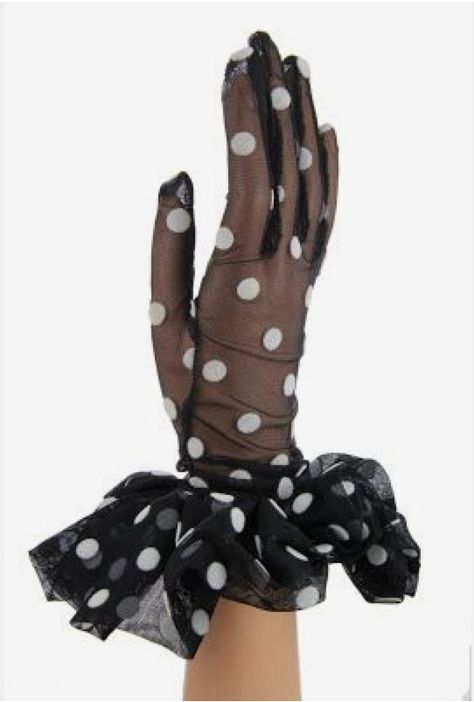 Polka Dot Gloves, Dots Fashion, Fashion Gloves, Vintage Gloves, Womens Gloves, Leather Gloves, Mitten Gloves, White Polka Dot, Women's Accessories