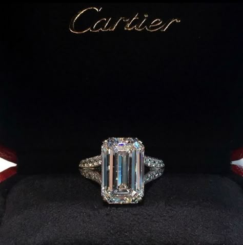 The Bling Ring, Emerald Cut Diamond Ring, Expensive Jewelry Luxury, Future Engagement Rings, Cartier Panthere, Emerald Cut Diamond, Dream Engagement, Dream Engagement Rings, Expensive Jewelry