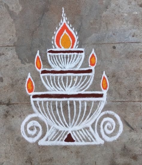 Karthikai Deepam Kolam, Margali Kolam, Simple Rangoli Kolam, Simple Rangoli With Dots, Deepam Kolam, Rangoli Designs Videos, Small Kolam, Free Hand Designs, Easy Rangoli Designs Videos