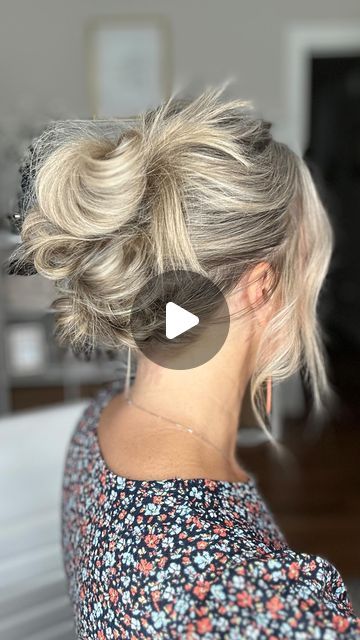 Mandy Sims✨Over 40 Health + Beauty on Instagram: "〰️ Boho vibes 〰️ Use the same “topknot” method x 3, then tuck and pin to your 🩷’s desire. (See last hair reel for knot tutorial / slowed down)." Casual Hairstyles For Long Hair, Updo Easy, Knot Tutorial, Hair Bun Tutorial, Bun Tutorial, Easy Hair Updos, Up Dos For Medium Hair, Sims Hair, Casual Hairstyles