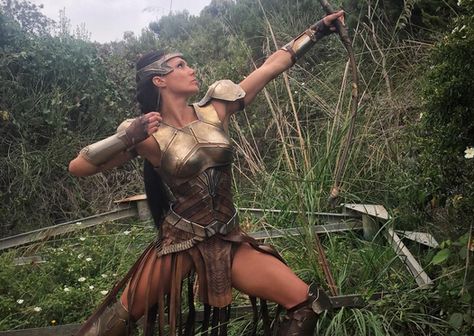 Amazonian Women, Amazons Wonder Woman, Amazons Women Warriors, Amazonian Warrior, Fit Female, Amazon Warrior, Wonder Woman Art, Warrior Women, Female Armor