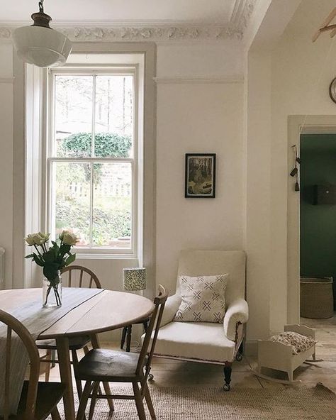 Farrow & Ball Wimborne White paint color on walls in a beautiful home in Ireland by Homestead. Farrow Bal, Wimborne White, Wooden Window Frames, Homestead House, Victorian Bedroom, Farrow And Ball Paint, Country Interior, Farrow And Ball, Hello Lovely