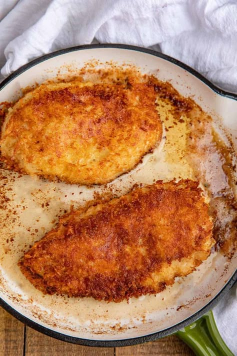 Parmesan Crusted Chicken that's a kid friendly, healthy easy weeknight meal with a crispy cheesy crust in 45 minutes and only 1 pan and 1 bowl to clean up! #chicken #chickenparmesan #parmesan #cheese #cheesy #dinner #easyrecipes #dinnerthendessert Parmesan Crusted Pork Chops, Lemon Chicken Piccata, Turkey Cutlets, Baked Chicken Recipes Easy, Easy Roast Chicken, Creamy Lemon Chicken, Easy Grilled Chicken, Parmesan Crusted Chicken, Easy Baked Chicken