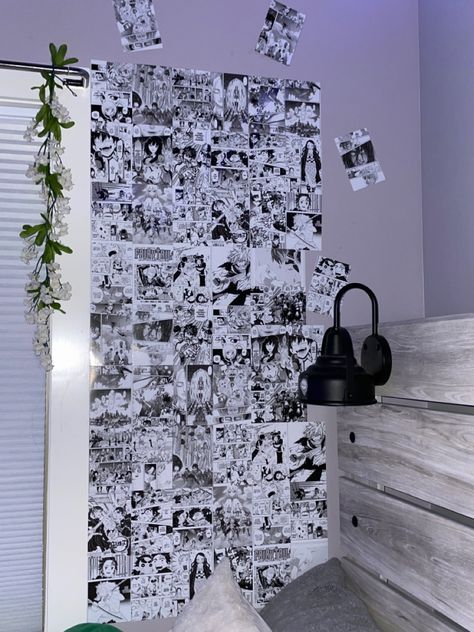 Manga Wall Ideas Bedroom, Manga Wall Room Decor, Manga On Wall Room, Manga Wall Bedroom Aesthetic, Anime Wall Bedroom Aesthetic, Anime Decor, Anime Room, Style Japonais, Cute Room Ideas