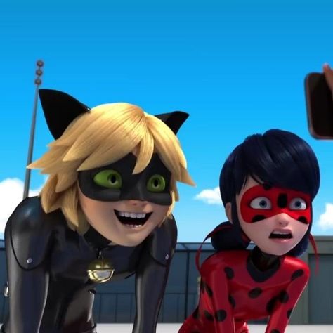 Miraculous Ladybug Screenshots, Miraculous Pfp, Cat Noir And Ladybug, Miraculous Ladybug And Chat Noir, Miraculous Ladybug And Cat Noir, Ladybug E Catnoir, Catnoir And Ladybug, Adrian And Marinette, Ladybug Funny