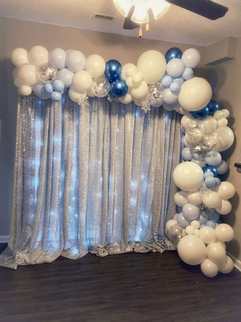 Birthday Decorations Winter, Winter Dance Backdrop, Winter Formal Backdrop, Winter Formal Backdrop Ideas, Winter Decor Party, Winter Theme Backdrop, Winter Ball Birthday Party, Winter Wonderland Friendsmas, Winter Ball Theme Ideas