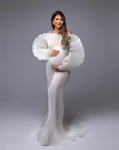 Celebrity Maternity Shoot, White Dress Maternity, Photo Studio Ideas, Maternity Gowns For Photoshoot, Maternity Shoot Outfit, Maternity Picture Outfits, Elegant Maternity Dresses, Maternity Studio Photoshoot, Baby Dress Embroidery