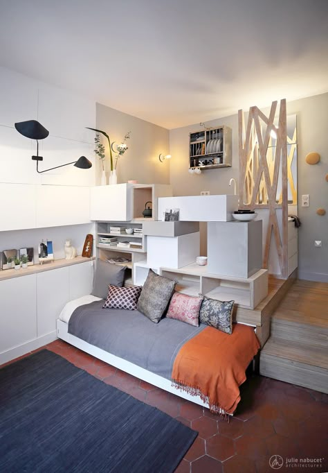 Mini Studio Ideas, Mini Studio Apartment, Mini Studio Apartment Ideas, Small Condo Decorating, Small Studio Apartment Design, Apartemen Studio, Tiny Studio Apartments, Mini Studio, Studio Apartment Living