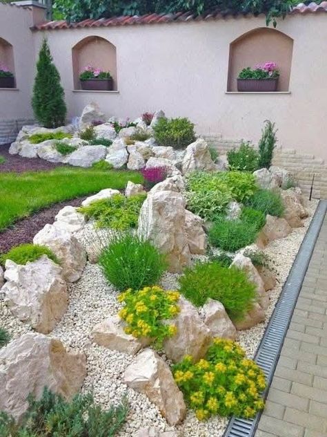 White Rock Landscaping Ideas, White Rock Landscaping, Rockery Ideas, Rock Mulch, Fire Pit With Rocks, Rock Planters, Rock Steps, Spiral Garden, Rock Landscaping Ideas