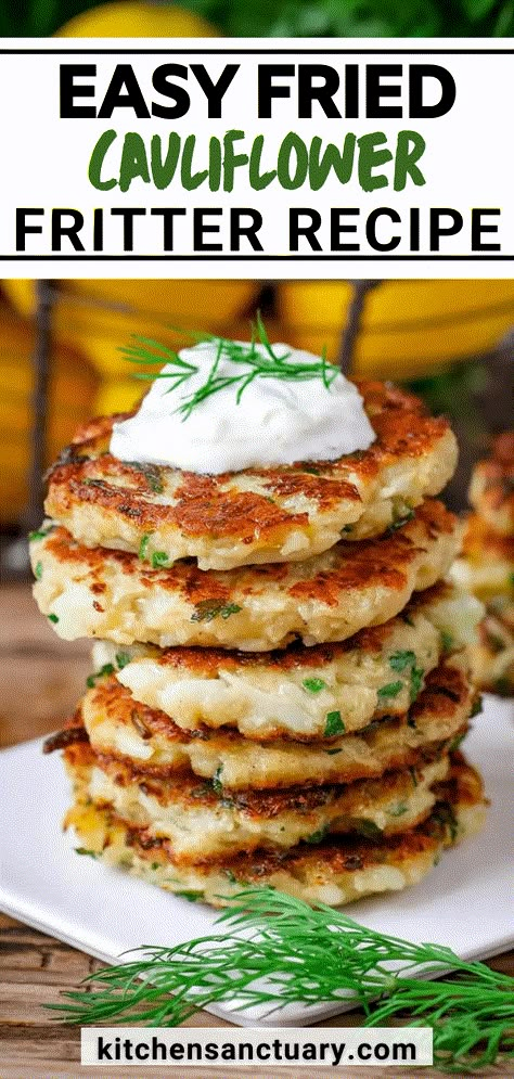 Office Food, Cauliflower Fritters, Homemade Tzatziki, Prep Lunch, Fritter Recipes, Prepped Lunches, 4 Ingredient, Lunch Meal Prep, Cauliflower Recipes