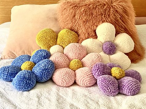 Chenille Flower, Baby Ring Toy, Daisy Pillow, Flower Pillows, Daisy Pillows, Handmade Baby Toys, Flowers Pillow, Crochet Plushies, Soft Crochet