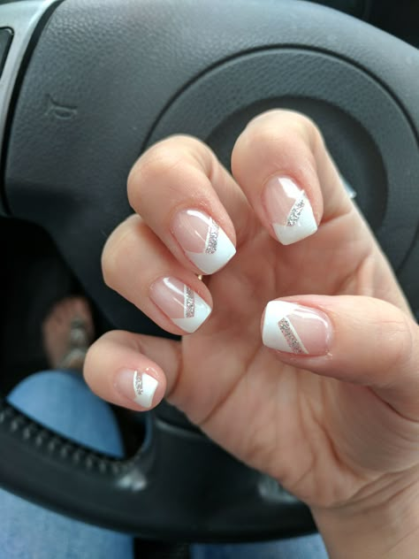 Kimmy did an excellent job with my nails for the wedding Triangle French tips with a hint of silver sparkle Summer 2017 French Tip Gel Nails, French Tip Nail Art, Emerald Nails, Opal Nails, Nail Tip Designs, Wedding Nails French, French Tip Nail Designs, Silver Nail, French Nail Art