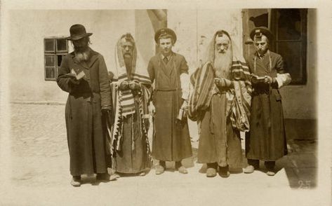 10,226 Polish Jews Stock Photos, High-Res Pictures, and Images - Getty Images Ancient Jews, An Arrow, Morning Prayers, High Res, Getty Images, Photo Image, Stock Photos, 10 Things, Art