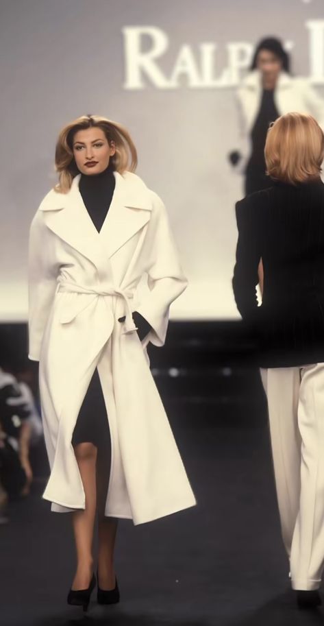 Ralph Lauren 1995, Ralph Lauren Runway, Ralph Lauren 90s, 90s Runway Fashion, Runway Fashion Couture, Corporate Fashion, 90s Models, Vintage Ralph Lauren, Elegant Outfit