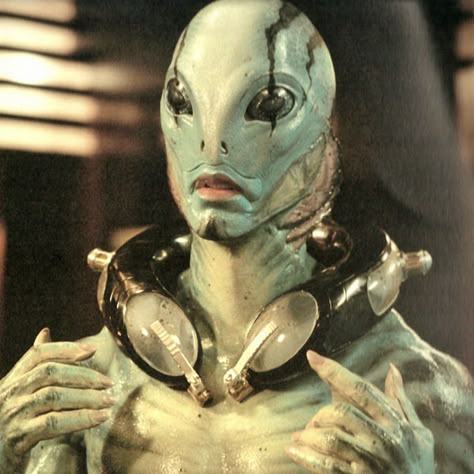 Abe from Hellboy Hellboy Creatures, Hellboy X Abe, Abe Hellboy, Hellboy Aesthetic, Hellboy Abe Sapien, Scary Mermaid, Hellboy Movie, Abe Sapien, Mike Mignola Art