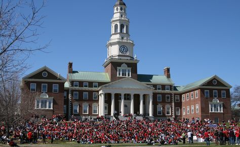 Colby College, Waterville, Maine Waterville Maine, Colby College, College Vibes, Colby, Top 50, Ferry Building San Francisco, Maine, House Styles, Building