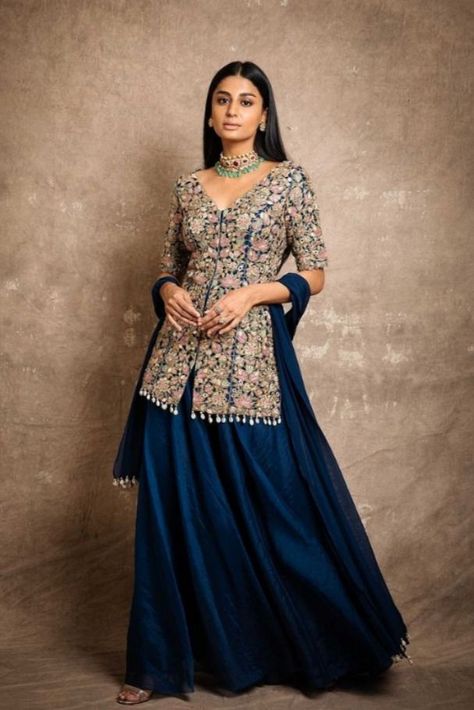 Blue Dresses Indian, Vrindavan Dress For Women, Long Blouses For Sarees, Simple Sangeet Outfit, Top Designs For Lehenga, Indo Western Sangeet Outfit For Women, Long Choli Blouse Design, Sangeet Guest Outfit, Sangeet Outfit For Bridesmaid